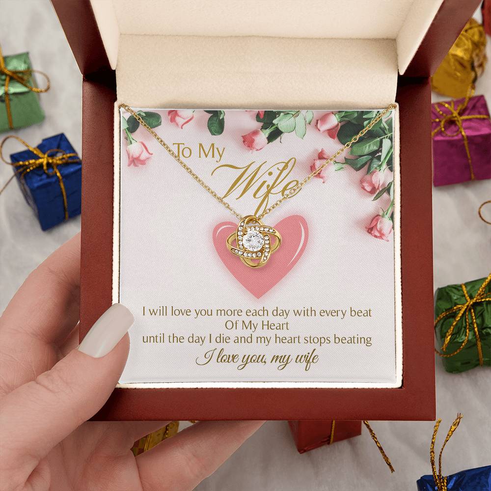 To My Wife Cute Heart Love Knot Necklace Mother's Day Message Card