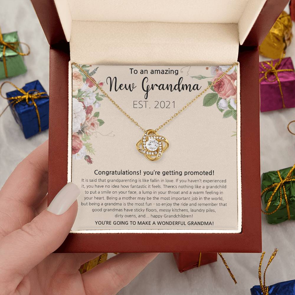 New Grandma Gifts, New Grandma, New Grandma Gifts for a Friend, New Grandma Gifts Ideas, New Grandma Gifts for Women, New Grandma Necklace, New Grandma Gifts 2021, Promoted to Grandma Pregnancy Reveal Gift, First Time Grandma