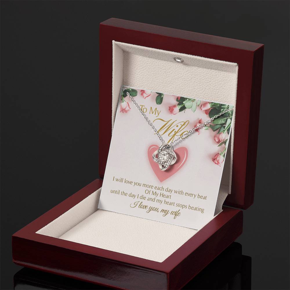 To My Wife Cute Heart Love Knot Necklace Mother's Day Message Card